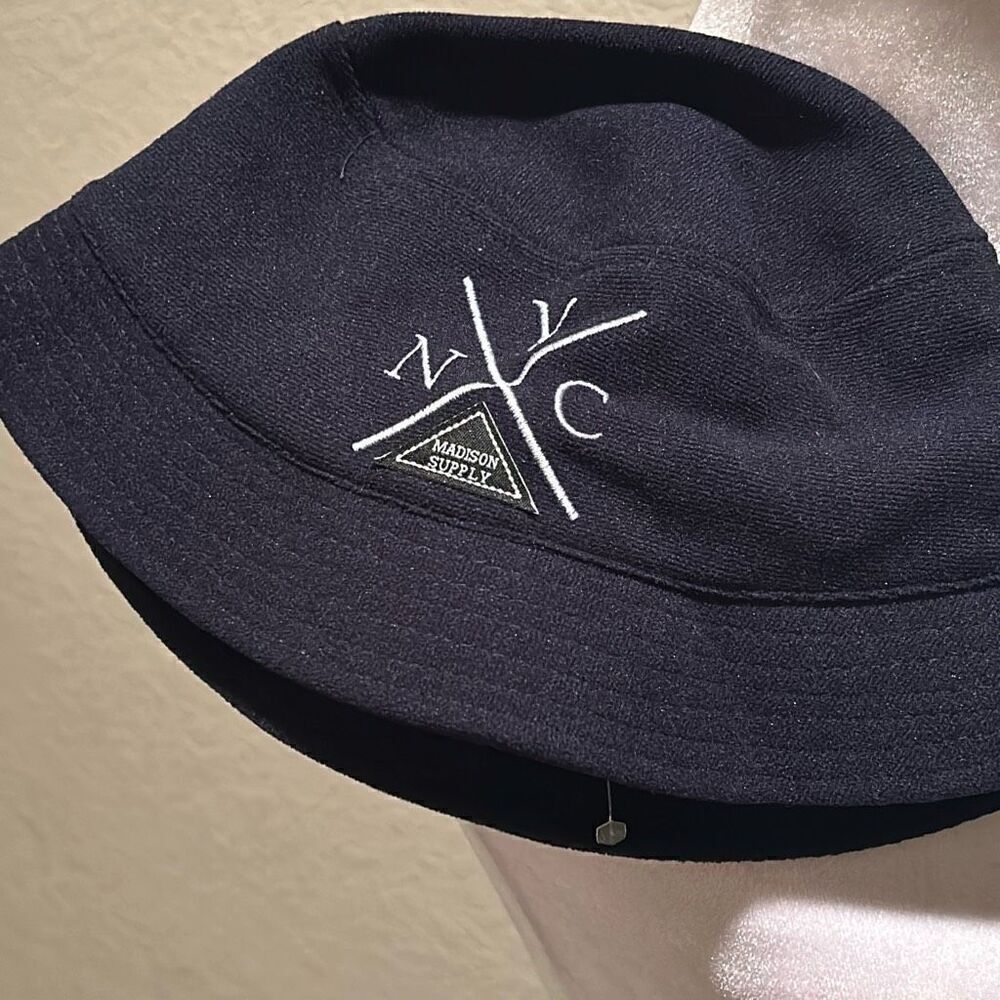 Madison Supply One Size NYC Bucket Hat Navy Blue Casual Streetwear New